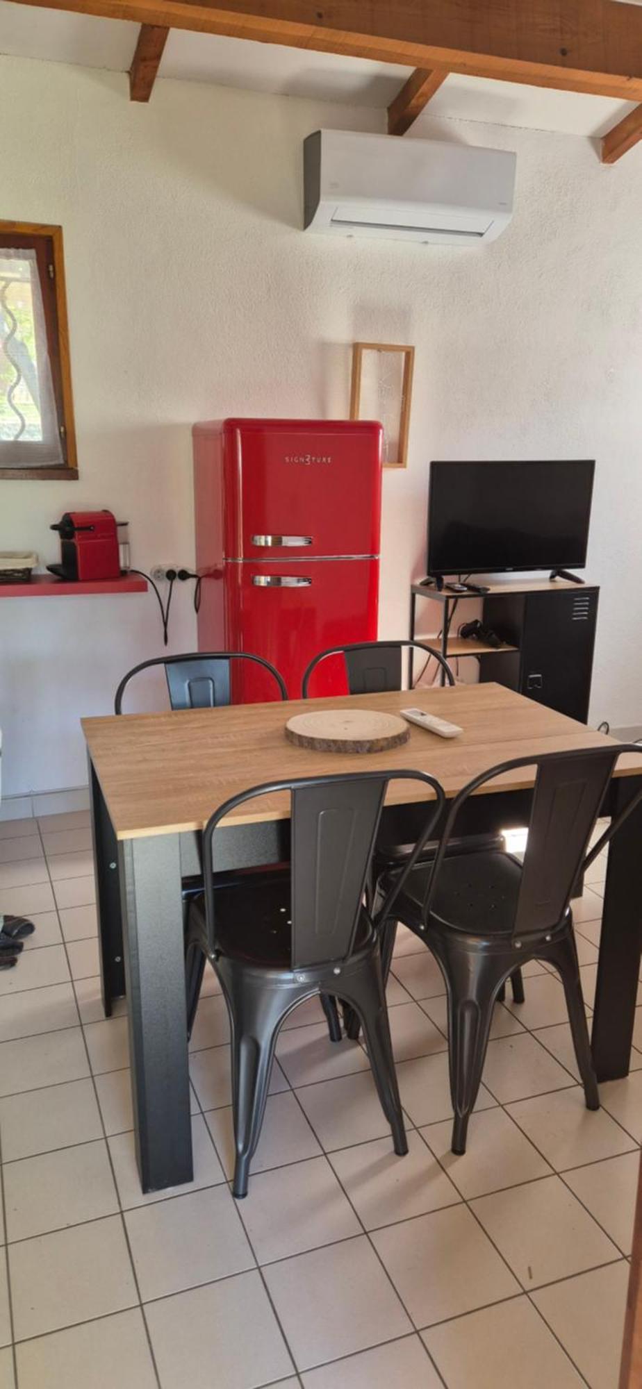 En Ardeche Du Sud Holiday home